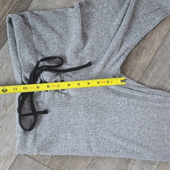 Gray lounge pants - Picture 6 of 10